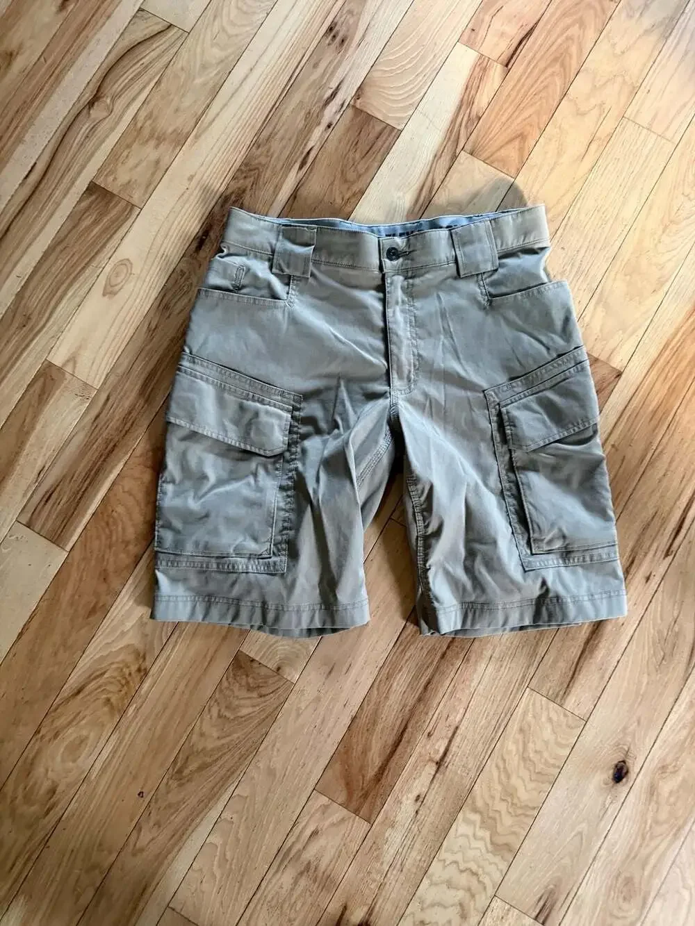Duluth Trading Co. Men's DuluthFlex Dry on the Fly Relaxed Fit Cargo Shorts
